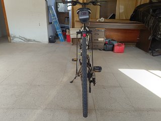 Bicicleta clásica plateada