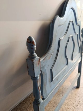 Cabecero de madera azul para cama de 90cm
