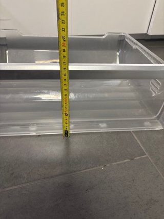 Cajón y baldas para frigorífico. 5 euros cada piez