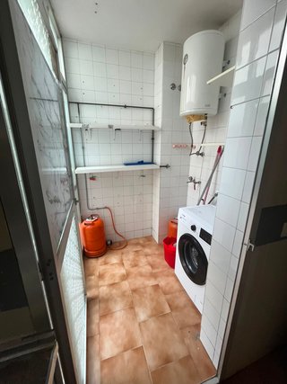 Mira este piso en planta baja en calle Las Lomas!!