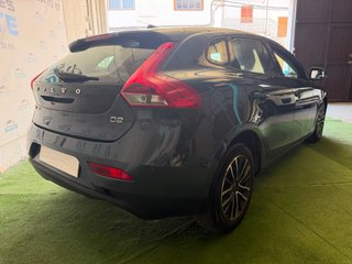 Volvo V40 2017
