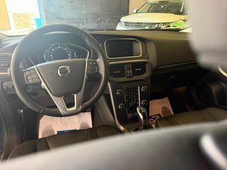 Volvo V40 2017