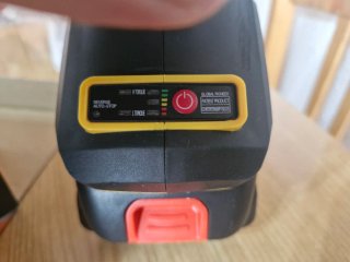 Llave de impacto 21V 300 Nm