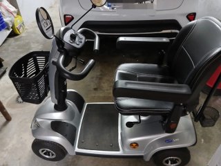 Scooter movilidad reducida LEO