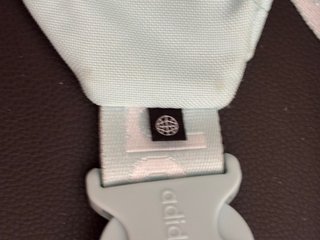 Riñonera Adidas verde menta