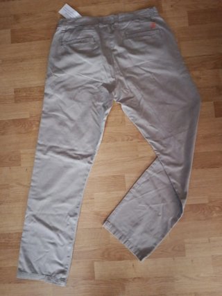 Pantalón beige talla 34/32