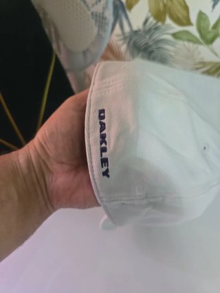 Gorra Oakley Logo Metal Talla S/M