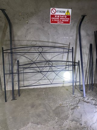 Letto matrimoniale ferro battuto nero