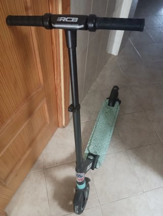 Patinete eléctrico RCB