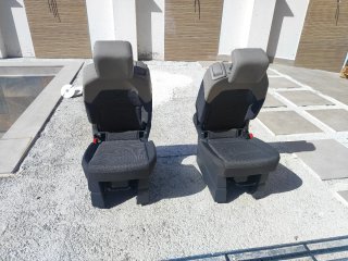 Asiento individual trasero VW T7 Multivan