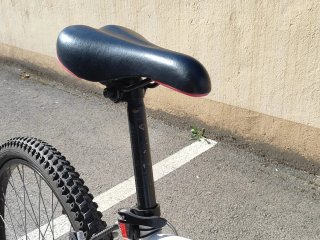 Bicicleta BTWIN ROCKRIDER 300