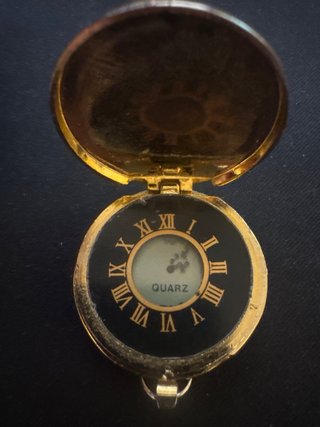 Mini reloj de bolsillo antiguo para reparar