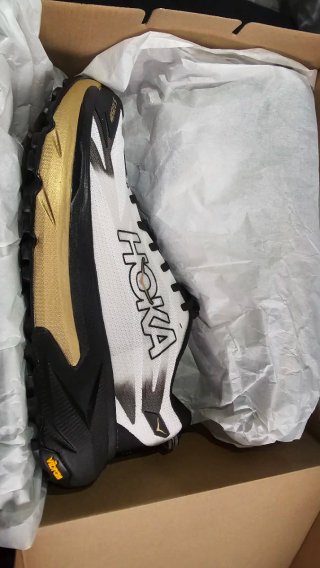 Zapatillas Hoka Mafate 5 T44⅔ Blanco Dorado