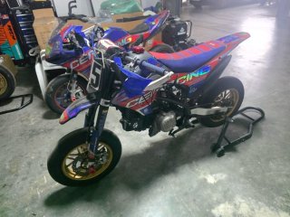 Ayrton Superleggera Supermotard Azul/Rojo