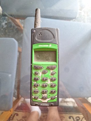 Lote 8 Móviles Antiguos Nokia Motorola Ericsson
