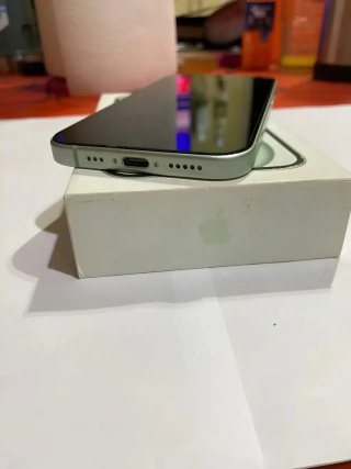 iPhone 15