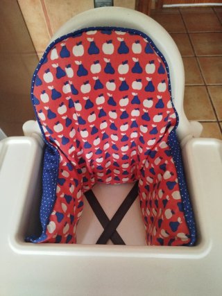 Trona de bebé con cojín