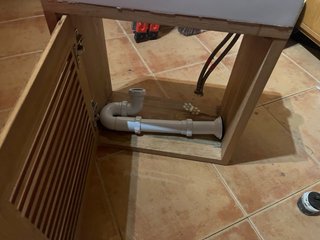 Mueble de baño con lavabo de cerámica