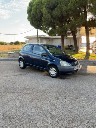 Toyota Yaris 2001