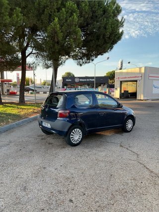 Toyota Yaris 2001