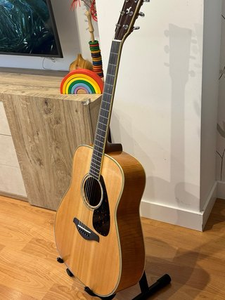 Guitarra Acústica Yamaha FG840
