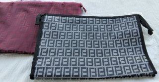 2 Pochette con Motivo Geometrico Monogram - Nuove
