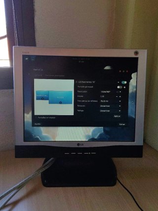 Monitor LG 566LM