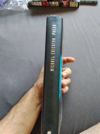 Presa de Michael Crichton