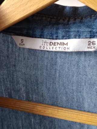 Camisa vaquera con volante Talla S