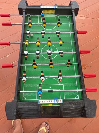 Futbolín pequeño para niños