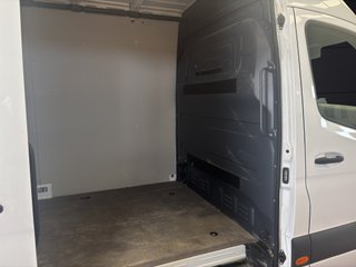 Mercedes-Benz Sprinter EXTRA LARGA 317