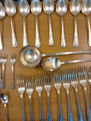 Set di Posate Francesi Classiche Incompleto