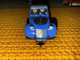 Scalextric Citroen 2CV