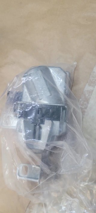 Módulo Cerradura C30 Y sus tornillo