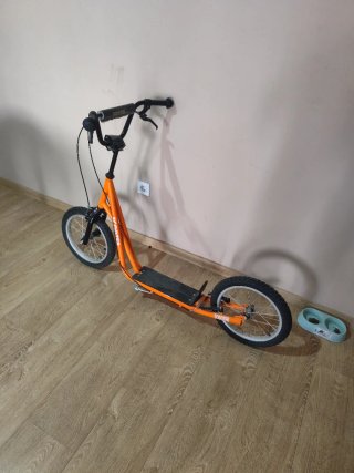 Monopatín Naranja Seminuevo