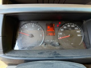 NISSAN NT400 FRIGORIFICO