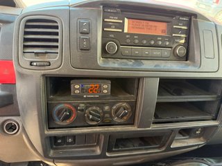 NISSAN NT400 FRIGORIFICO