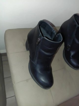Stivaletti neri donna
