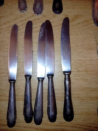 Set di posate varie