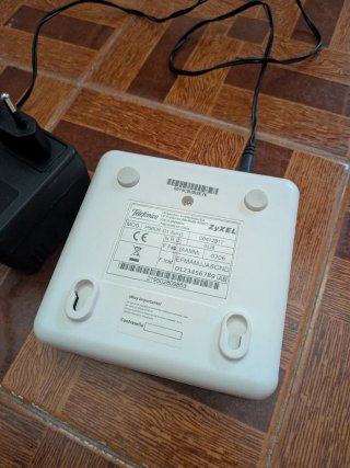 Router ADSL Zyxel P660R-D1
