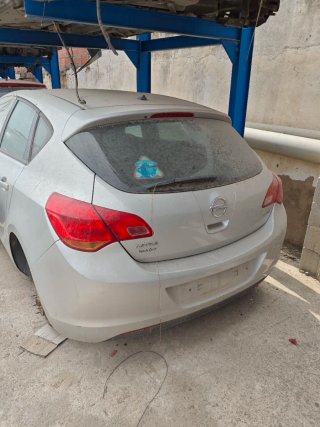Despiece Opel Astra J