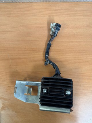 Regulador Corriente Suzuki Inazuma 250 12