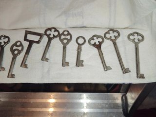 Lote de 11 llaves armario vintage