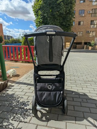 Bugaboo Dragonfly Silla de Paseo + Capazo Gris