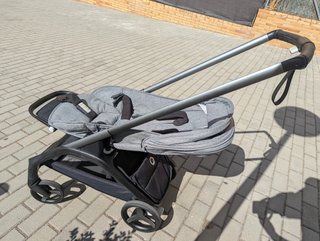 Bugaboo Dragonfly Silla de Paseo + Capazo Gris