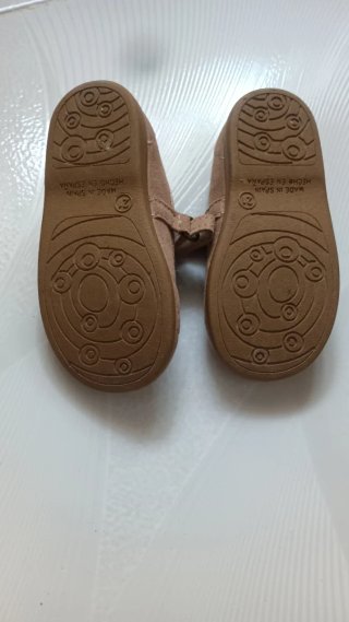 Zapatos Condiz niña beige/marrón