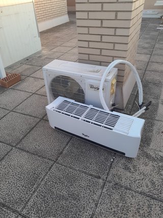 Aire Acondicionado Split Whirlpool 25-30m2