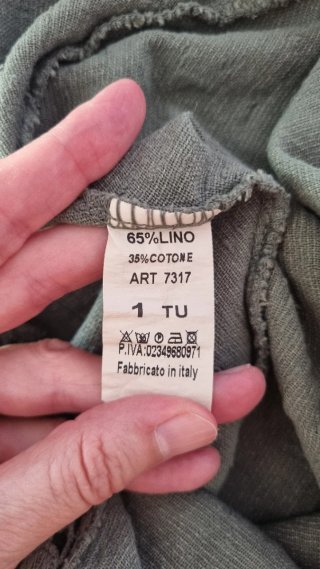 Camisa de tirantes verde con encaje