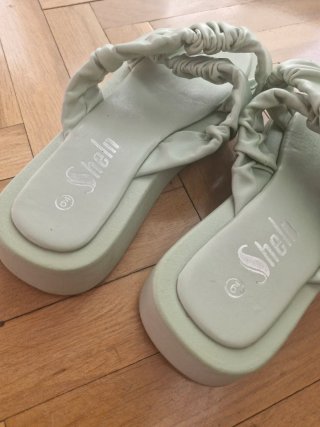 Sandalias Shein verde menta talla 40