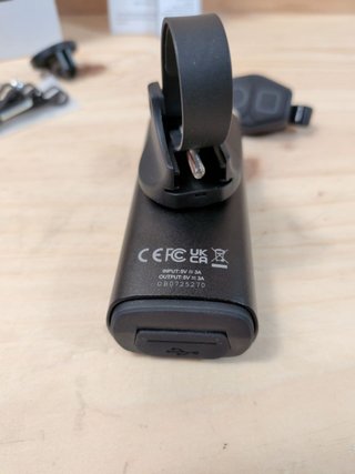 Faro Bicicleta OLIGHT RN 2000 2000 Lúmenes Control